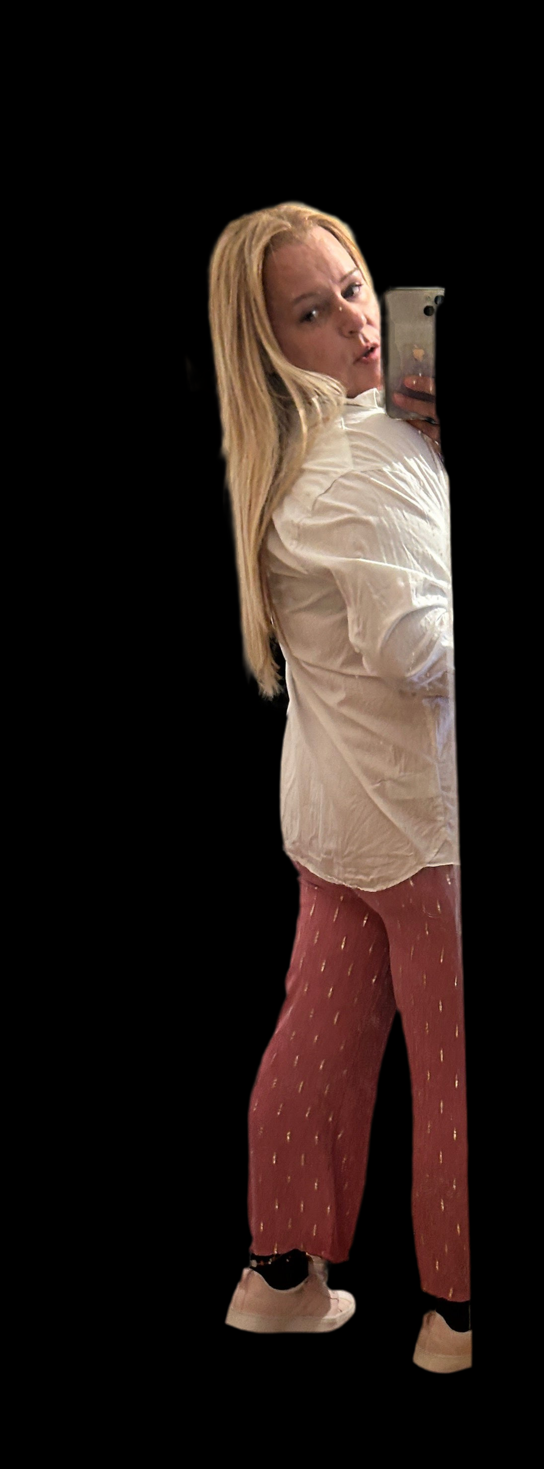 Pantalón fluido con hilos dorados.