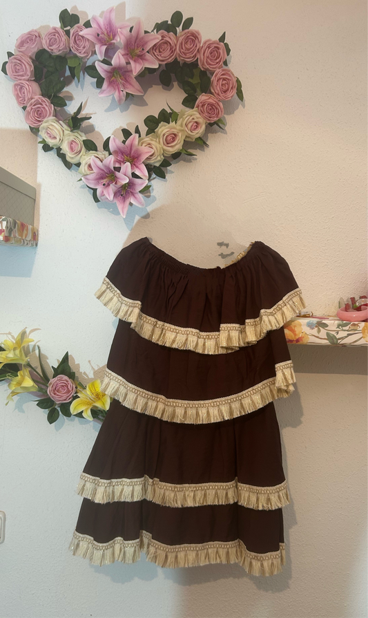 Conjunto flecos chocolate.