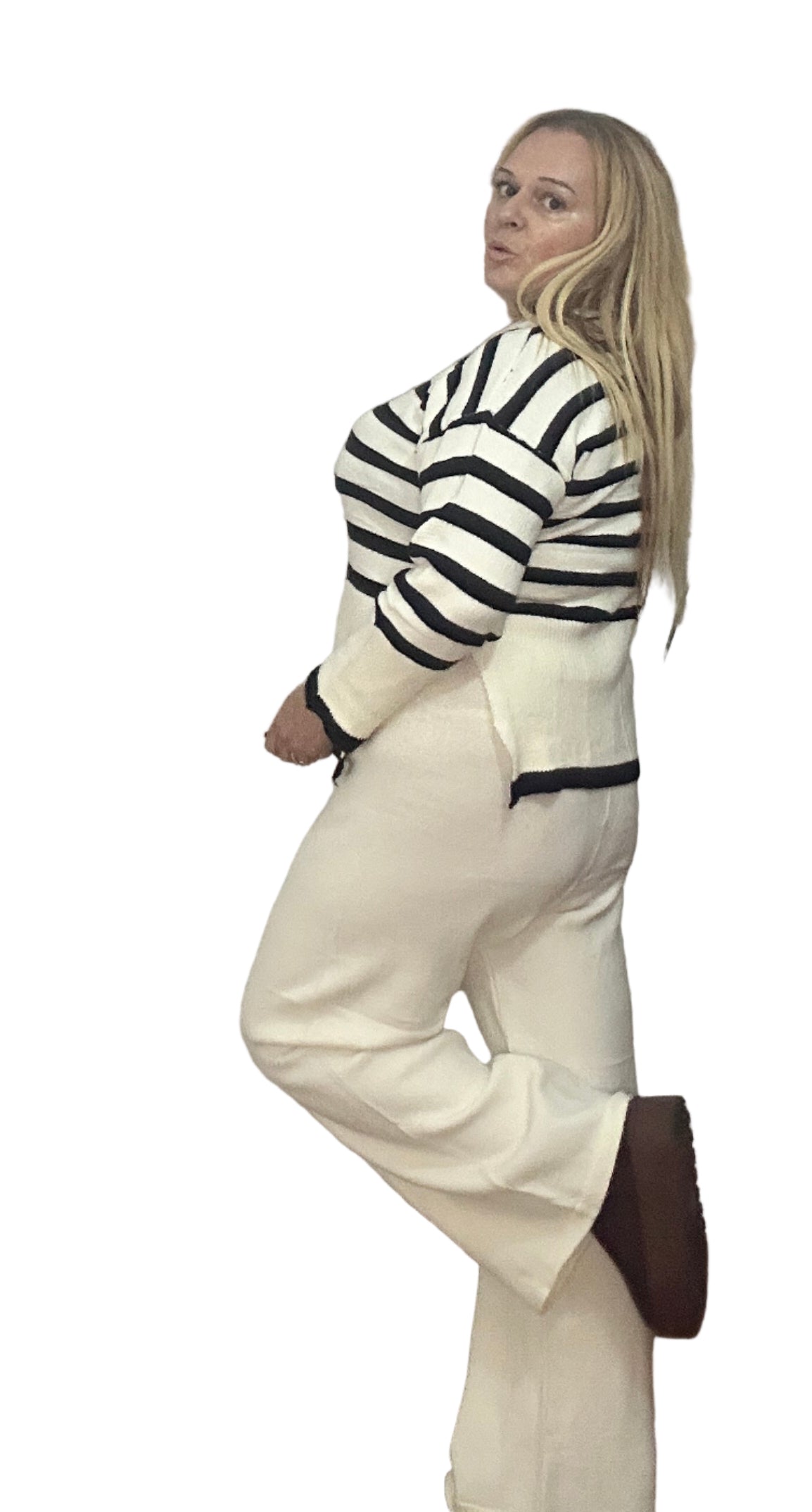 Conjunto blanco y azul marino