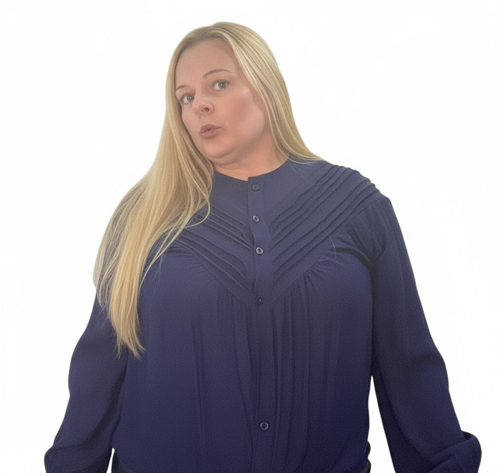 Camisa triangular azul marino