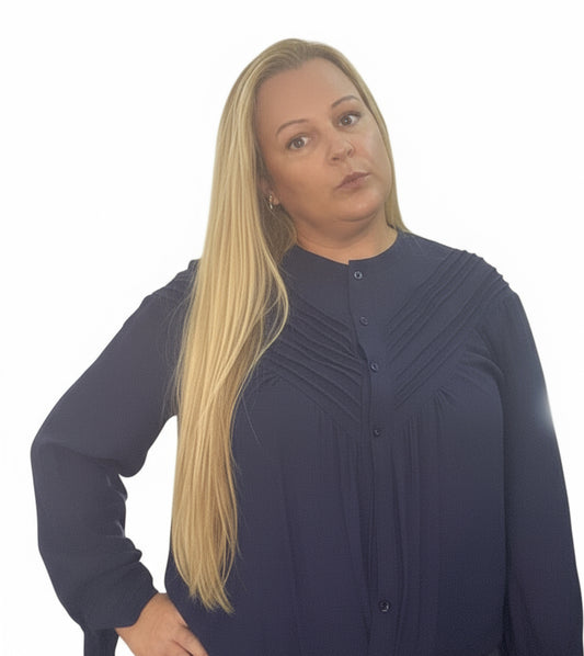 Camisa triangular azul marino